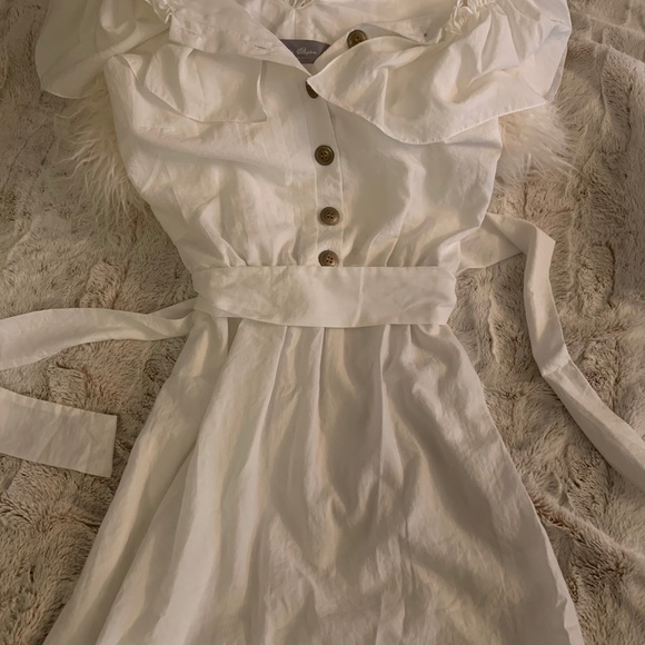 Fun summer top!! - Picture 2 of 6